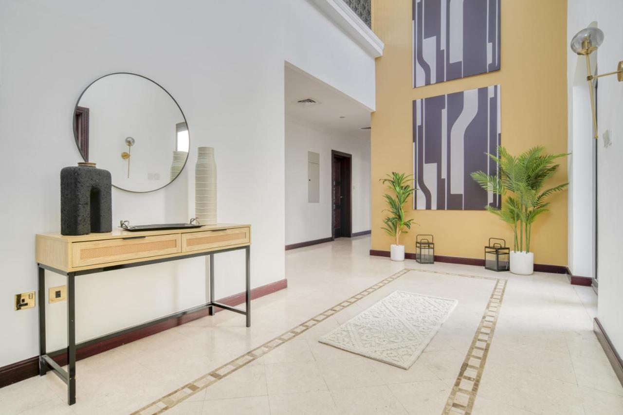 Stella Brilliant 4 Bdr Palm Private Pool Villa Dubai